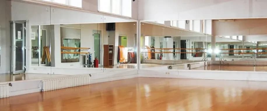 gallery slide