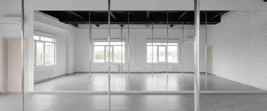 gallery slide