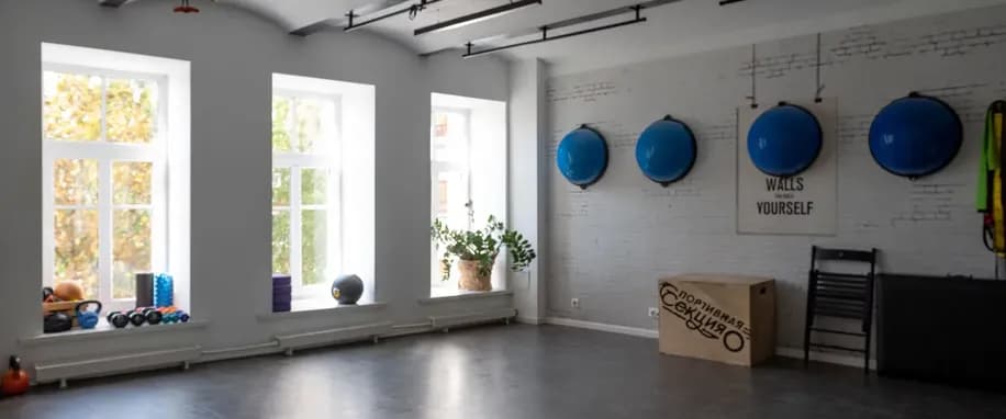 gallery slide