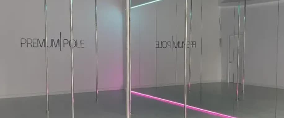 gallery slide